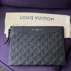 Louis Vuitton Daily Pouch in Monogram Empreinte